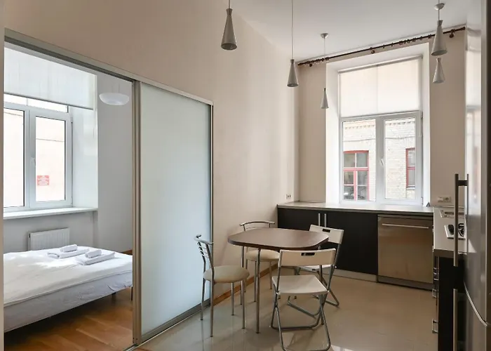 Διαμέρισμα Spacious 82 M2 2 Bedroom Flat And Roof Terrace In The Heart Of