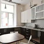 Διαμέρισμα Spacious 82 M2 2 Bedroom Flat And Roof Terrace In The Heart Of