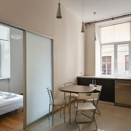 아파트 Spacious 82 M2 2 Bedroom Flat And Roof Terrace In The Heart Of