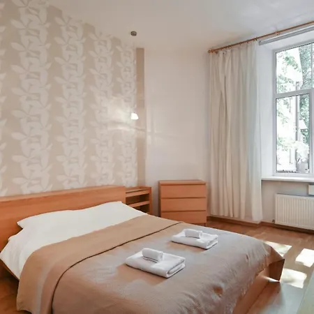 Spacious 82 M2 2 Bedroom Flat And Roof Terrace In The Heart Of Dzīvoklis *