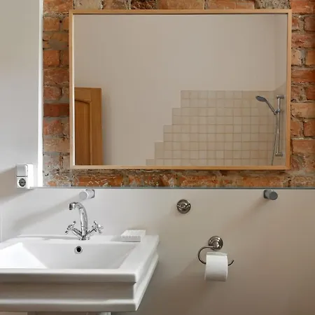 Spacious 82 M2 2 Bedroom Flat And Roof Terrace In The Heart Of * 리가